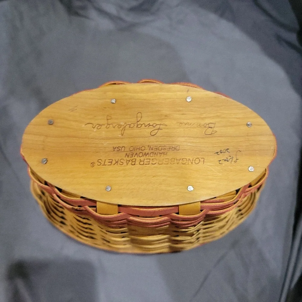 2002 Longaberger May Series Geranium Basket Red Trim